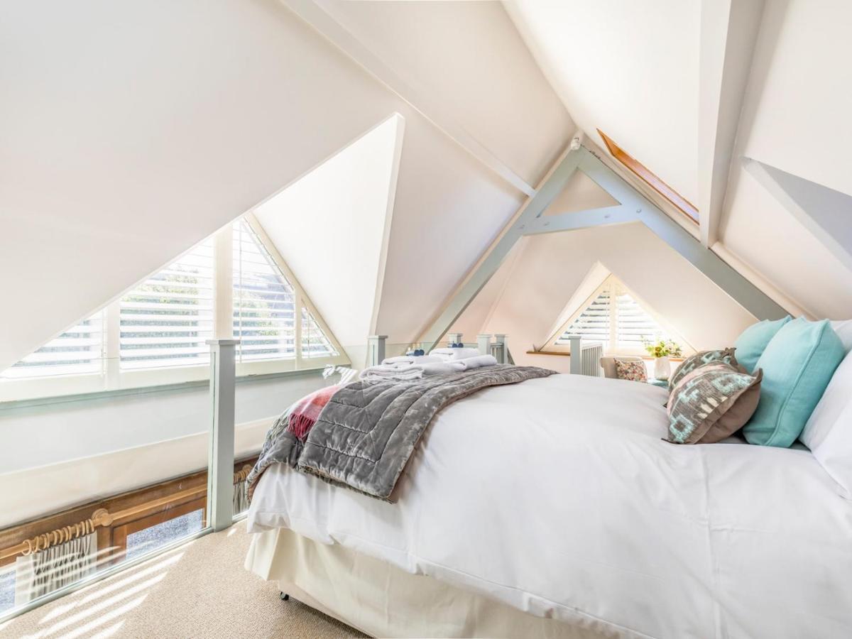 Pass The Keys Peaceful And Beautiful 1 Bedroom Barn Conversion Чічестер Екстер'єр фото