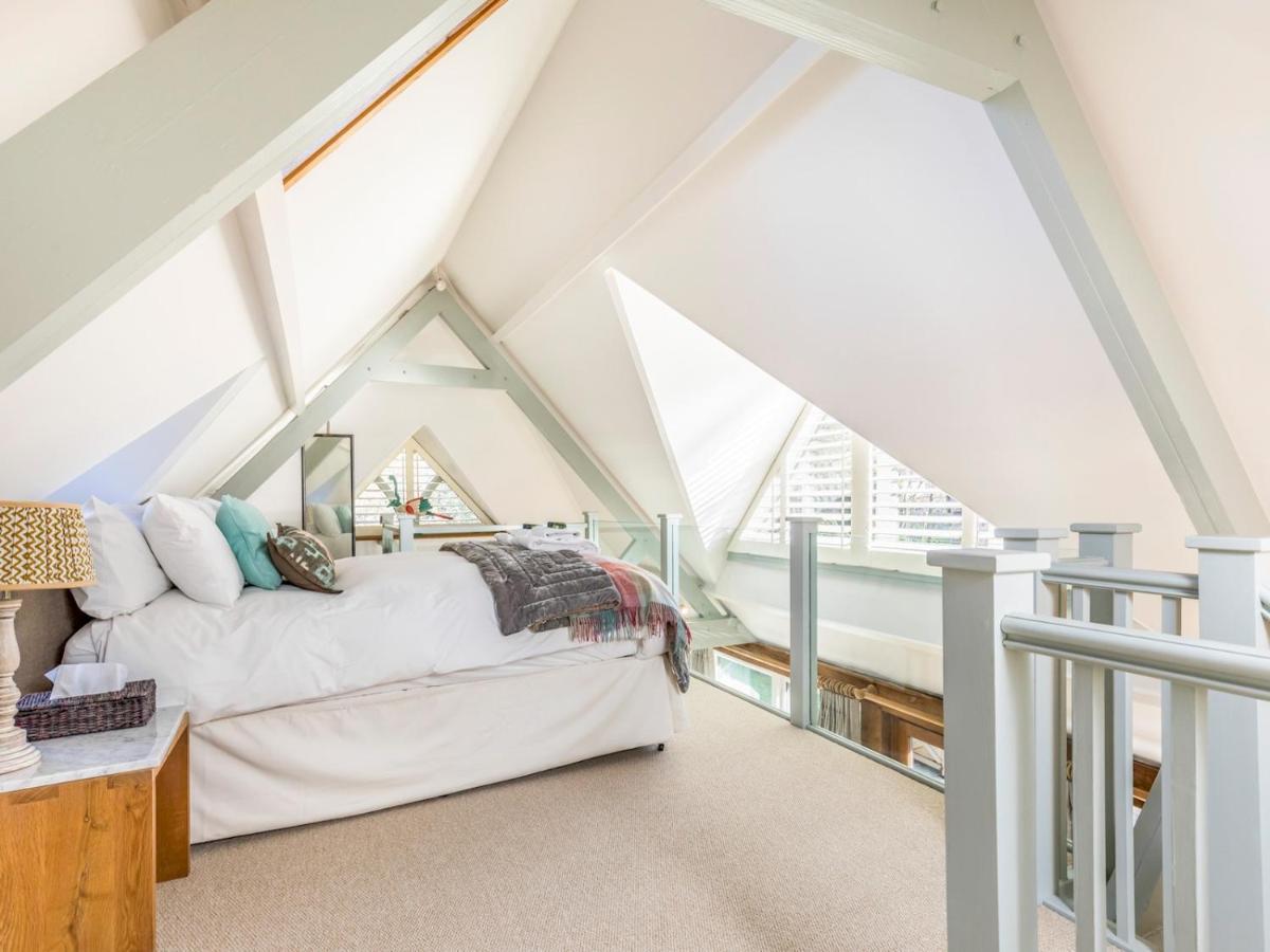 Pass The Keys Peaceful And Beautiful 1 Bedroom Barn Conversion Чічестер Екстер'єр фото