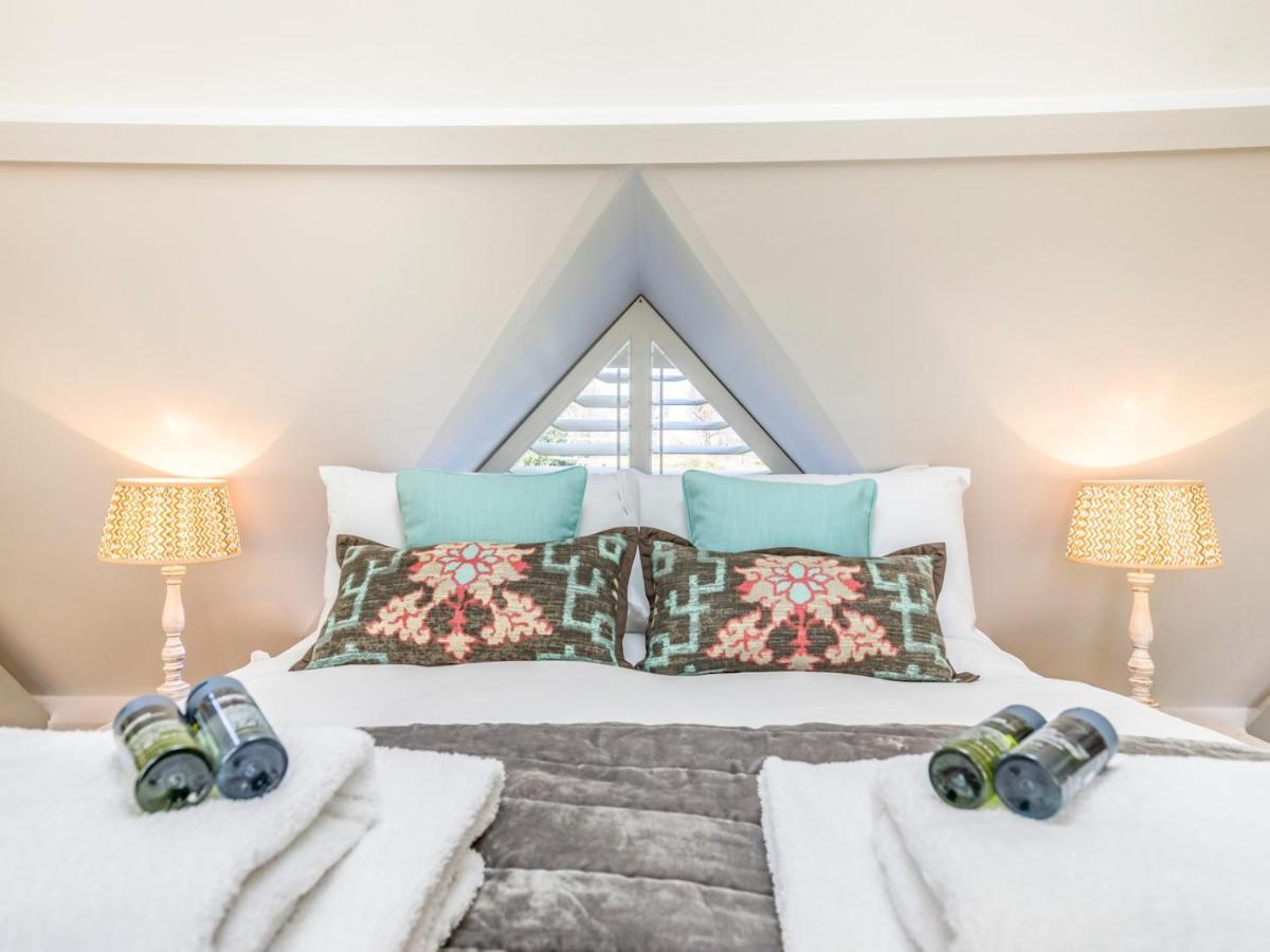 Pass The Keys Peaceful And Beautiful 1 Bedroom Barn Conversion Чічестер Екстер'єр фото