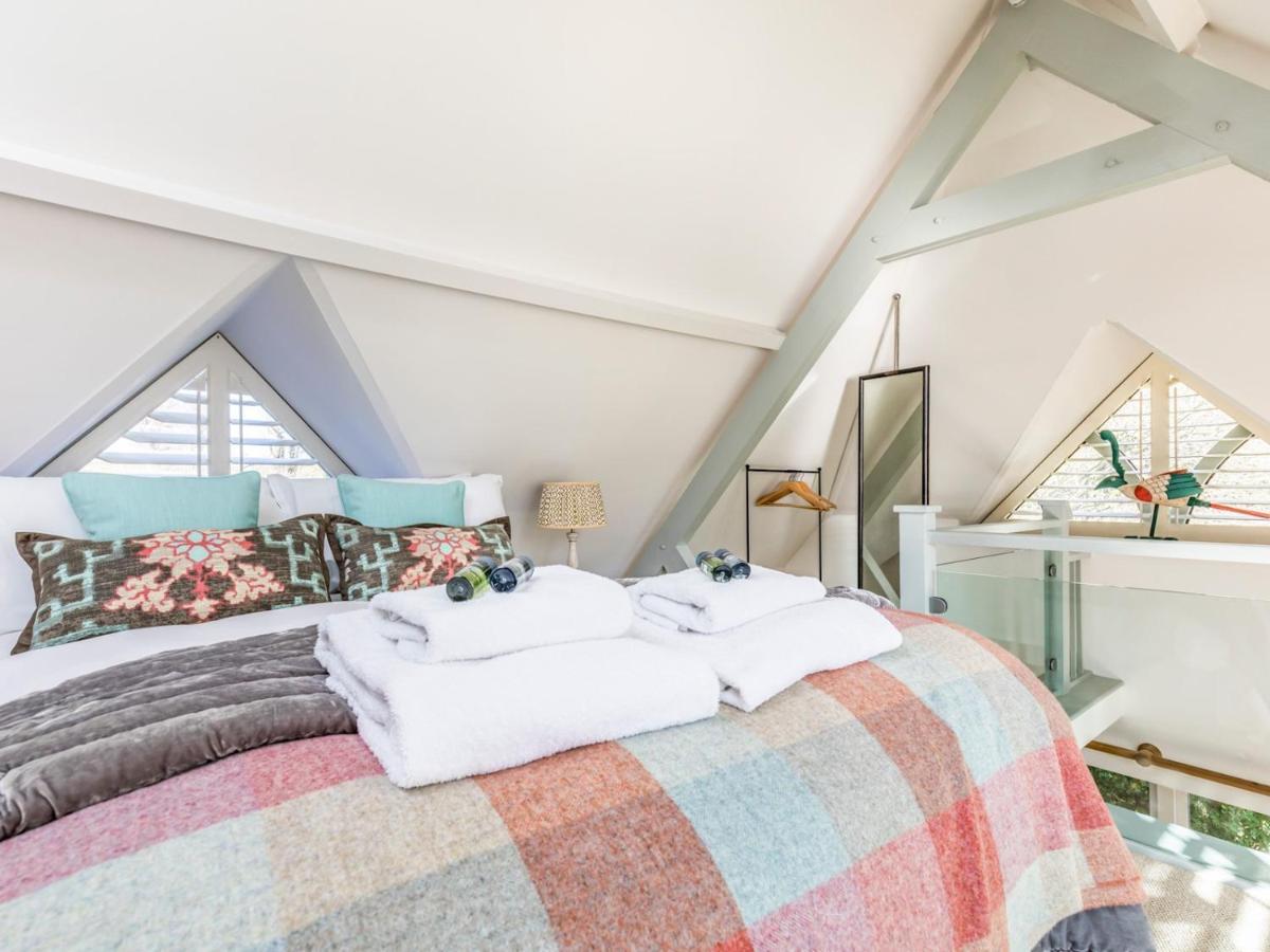 Pass The Keys Peaceful And Beautiful 1 Bedroom Barn Conversion Чічестер Екстер'єр фото