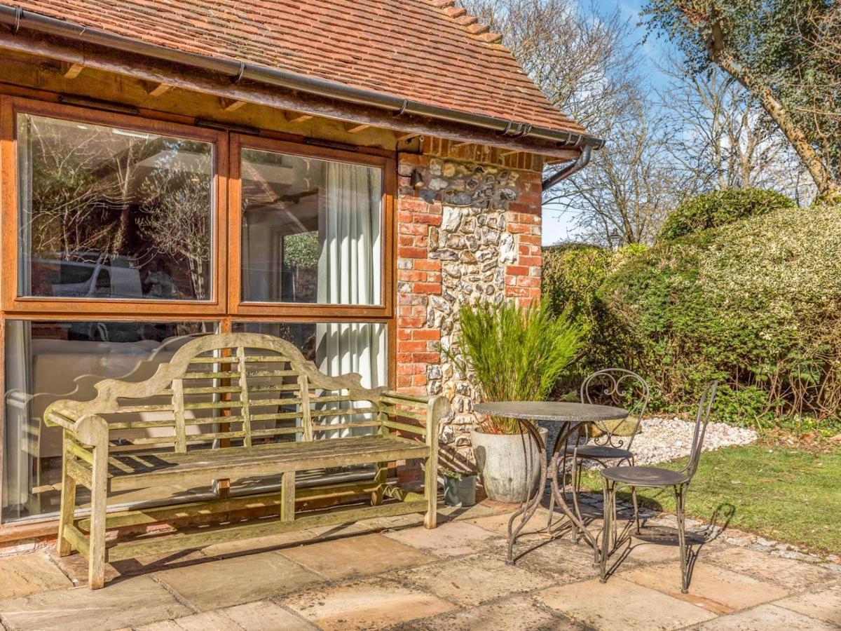 Pass The Keys Peaceful And Beautiful 1 Bedroom Barn Conversion Чічестер Екстер'єр фото